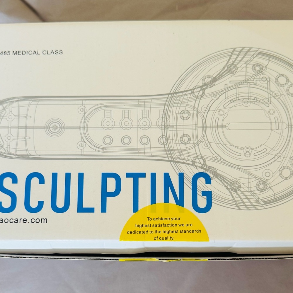 Sculpting Device by - White